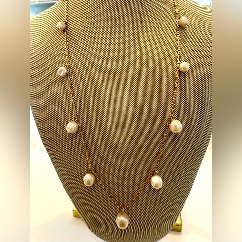 Elegant Gold Tone Faux Pearl Necklace